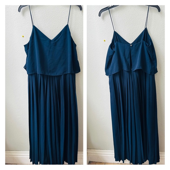 CLUB MONACO Pleated marine blue jumpsuit wide leg NWT womens 8 - Picture 2 of 8